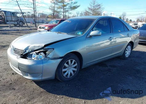 2005 Toyota Camry Le from USA, damaged, VIN 4T1BE32K55U631414